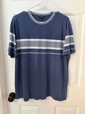 Express Men’s Shirt (Size Medium)